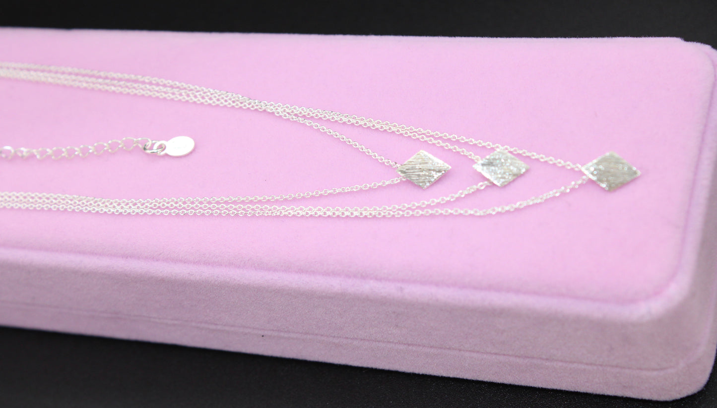 Collier Evy