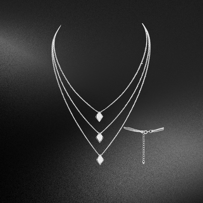 Collier Evy